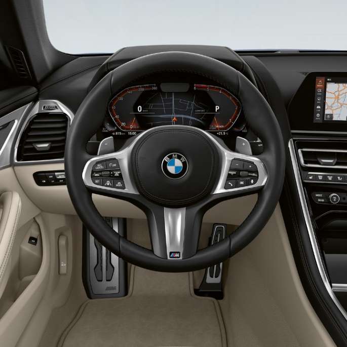 Volante de piel M con multifunciones. BMW Serie 8 Coupé, cabina, volante de piel M con multifunciones.