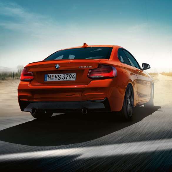 Chasis del BMW M240i Coupé Chasis del BMW M240i Coupé F22 2017 Sunset Orange metálico