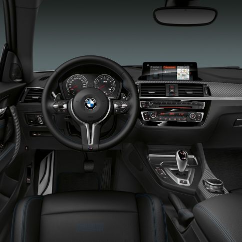 Cabina del BMW M2 Competition F87 Cabina del BMW M2 Competition F87 2018 Hockenheim Silver metálico interior