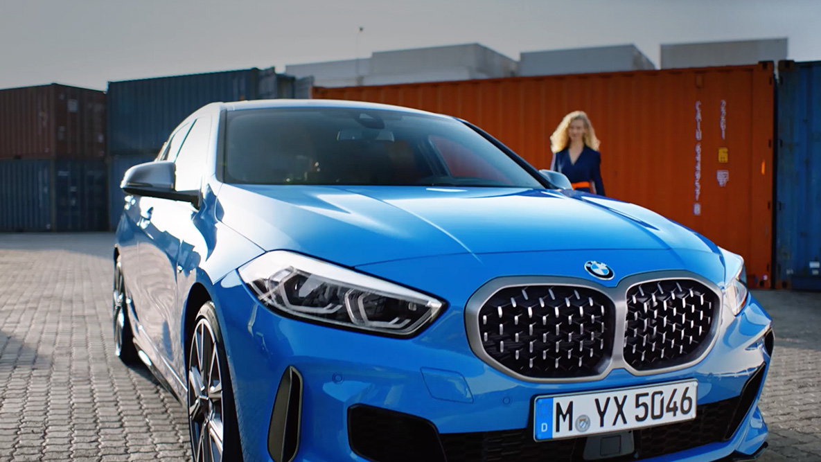 BMW Intelligent Personal Assistant. El BMW Serie 1 con control de voz BMW Intelligent Personal Assistant.