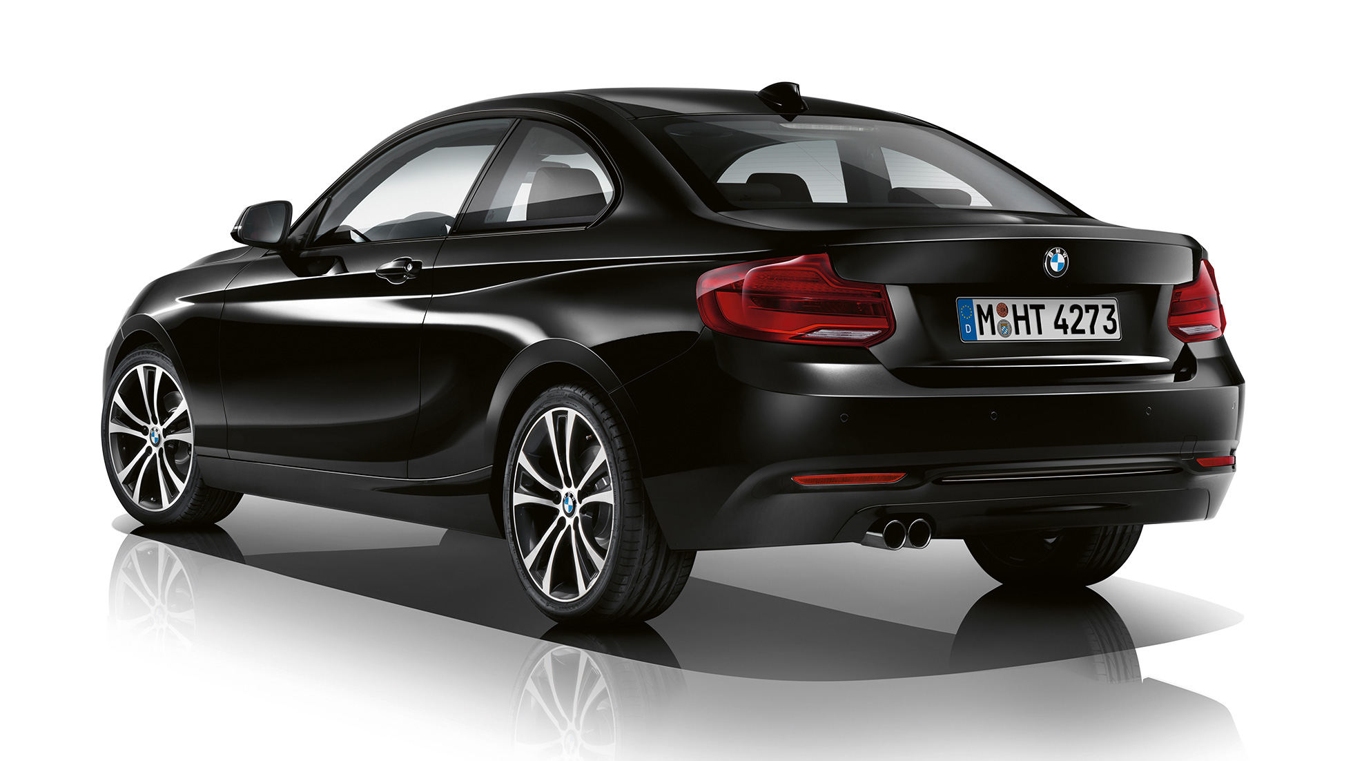 BMW Serie 2 Coupé, toma trasera de tres cuartos del Modelo Sport Line BMW Serie 2 Coupé, toma frontal de tres cuartos del Modelo Sport Line