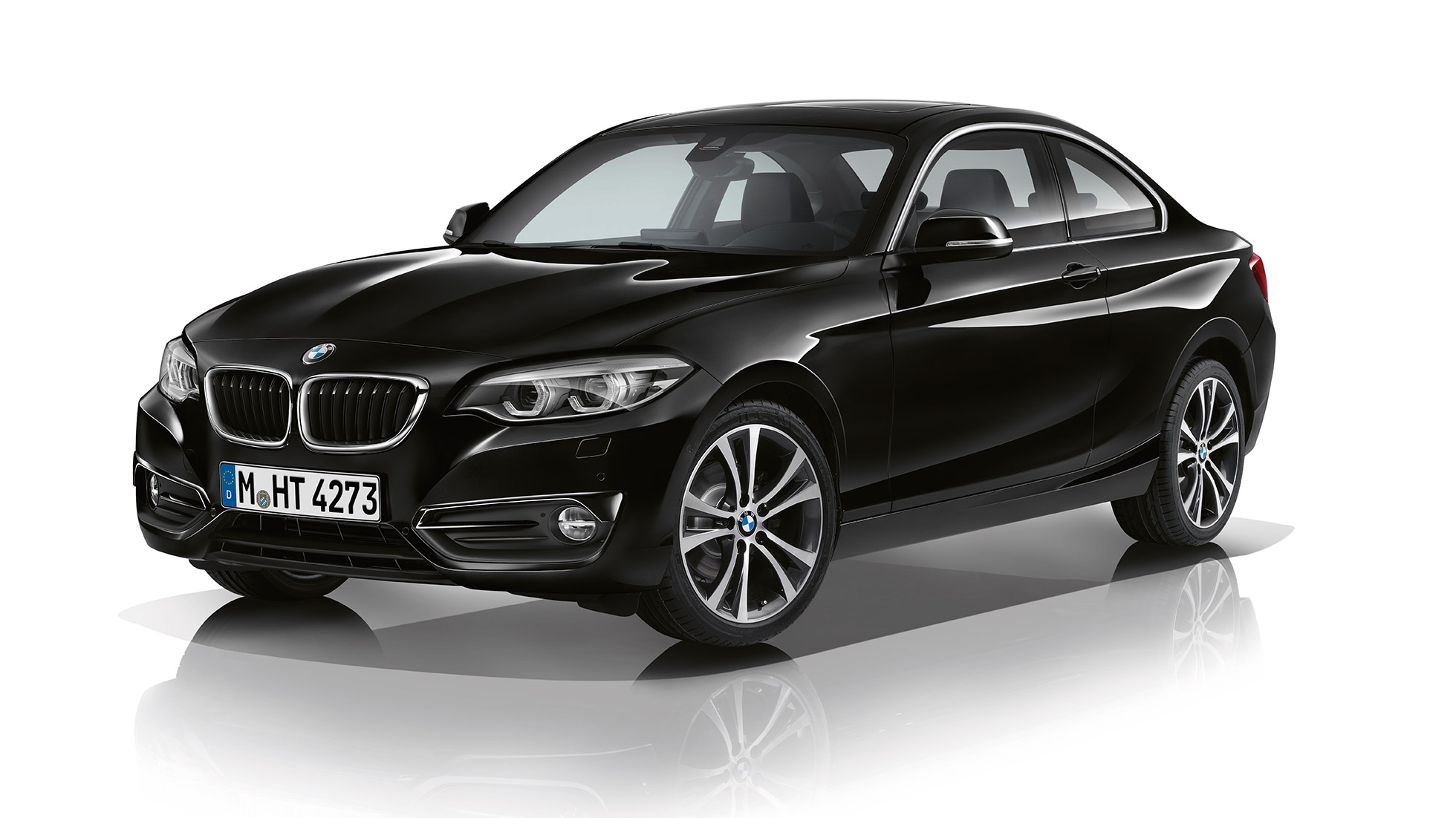 BMW Serie 2 Coupé, toma frontal de tres cuartos del Modelo Sport Line BMW Serie 2 Coupé, toma frontal de tres cuartos del Modelo Sport Line