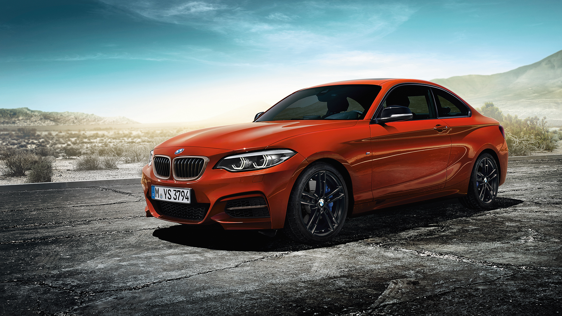 BMW Serie 2 Coupé, toma sin movimiento de la parte frontal BMW Serie 2 Coupé, toma sin movimiento de la parte frontal