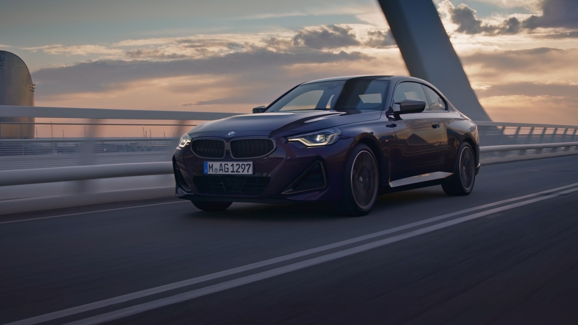BMW Serie 2 Coupé G42 2021 Dinamismo de conducción en vídeo BMW Serie 2 Coupé G42 2021 Dinamismo de conducción en vídeo