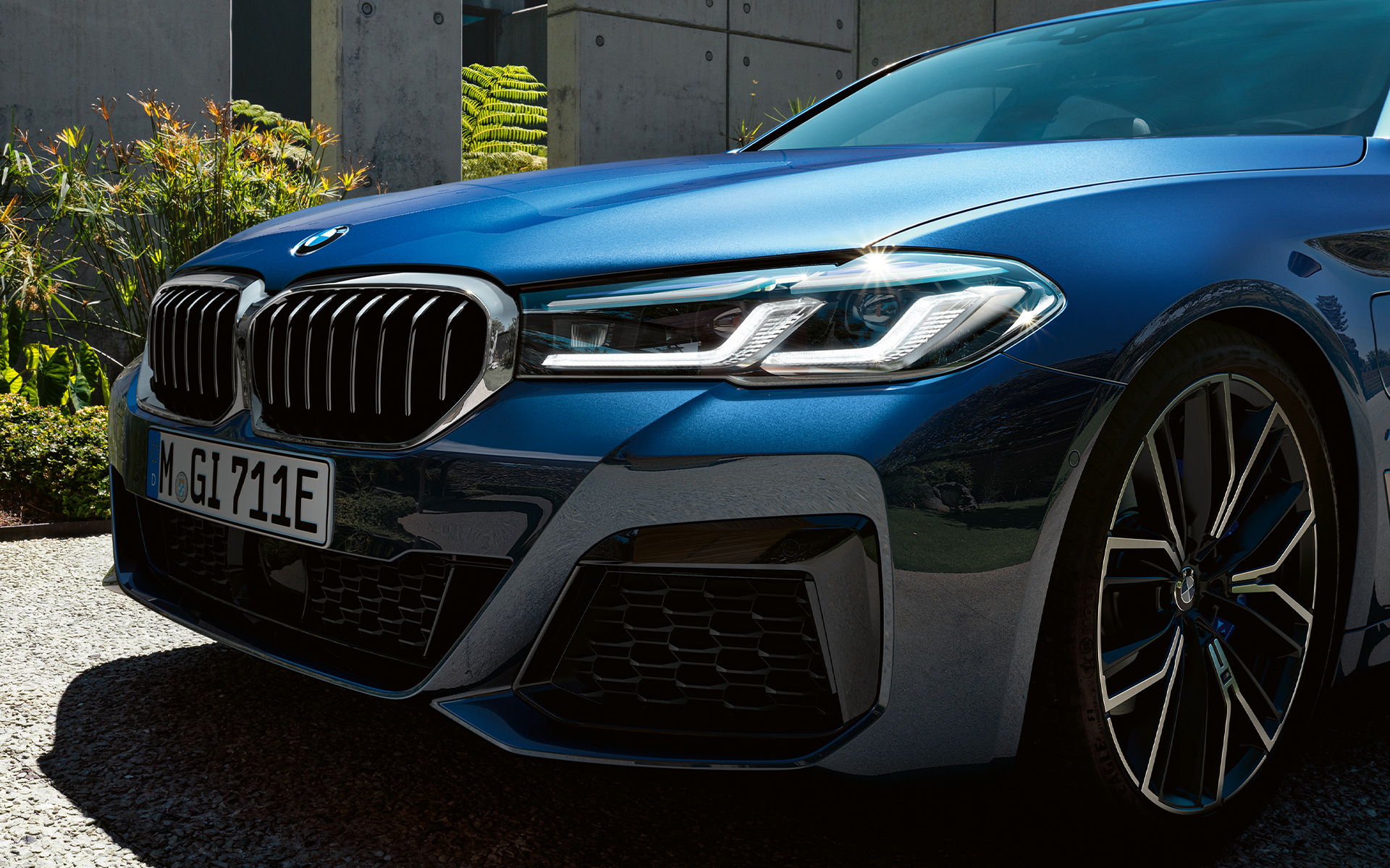 Luz láser BMW BMW Serie 5 G30 Luz láser BMW BMW Serie 5 G30 Renovación 2020 Phytonic Blue, primer plano, frontal