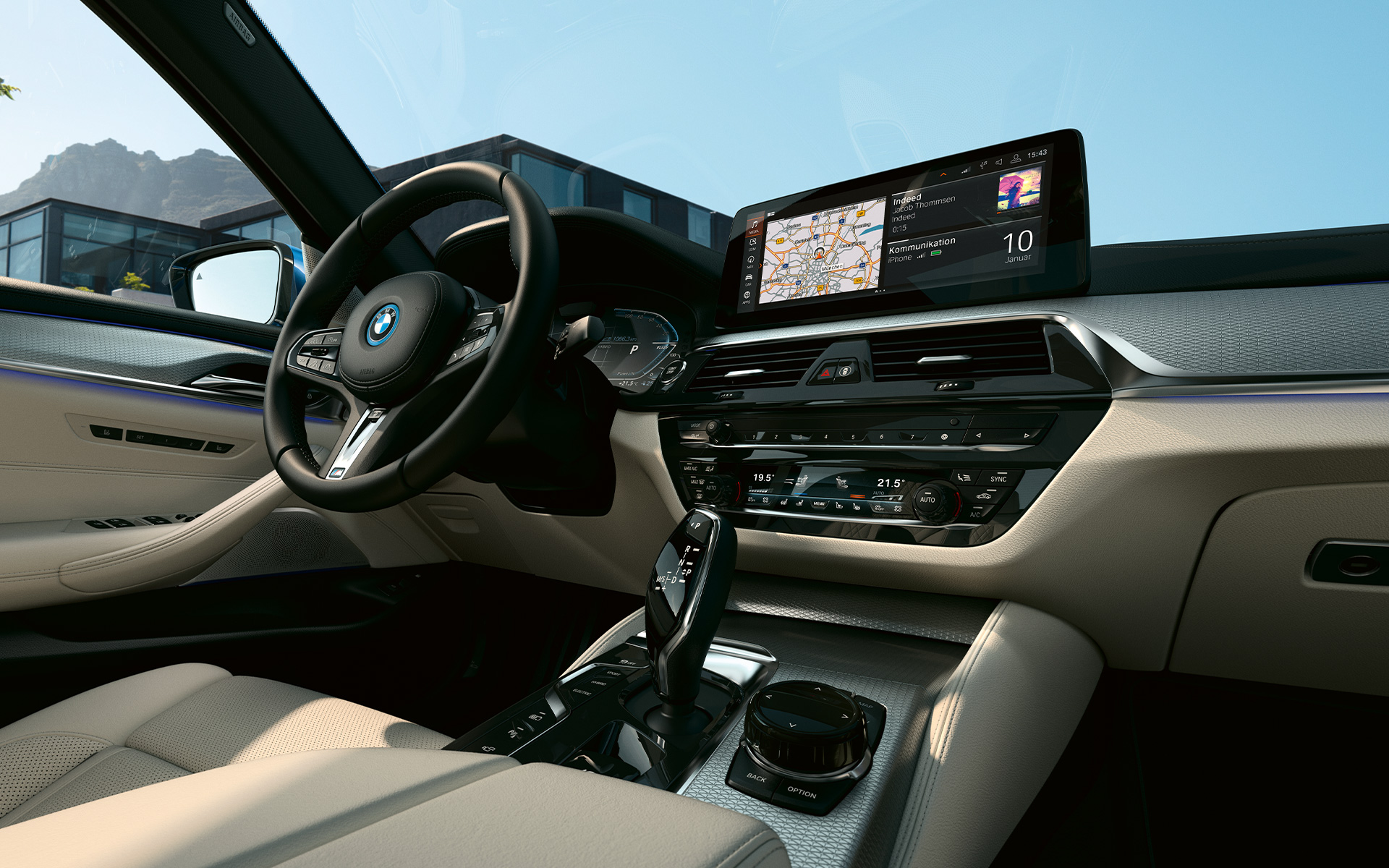 Interior BMW Serie 5 G30 Display de información y volante deportivo de cuero BMW Serie 5 G30 Renovación 2020 interior