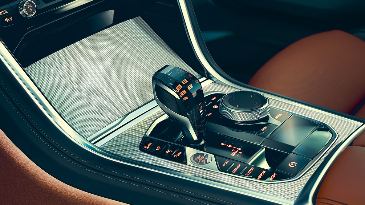 BMW Serie 8 Coupé aplicaciones de cristal. Acercamiento de las aplicaciones de cristal en el interior del BMW Serie 8 Coupé.