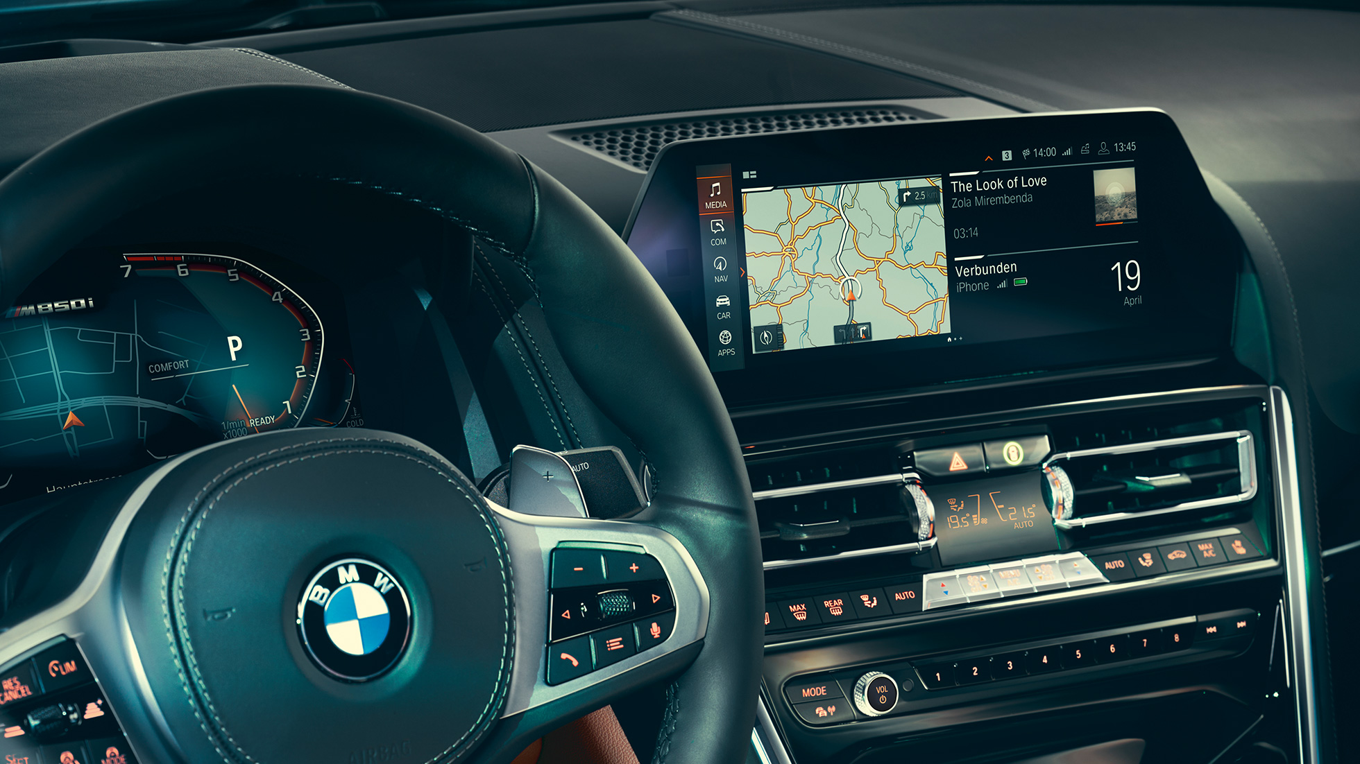 BMW Serie 8 Coupé, cabina. BMW Serie 8 Coupé, cabina, acercamiento del volante y control display.