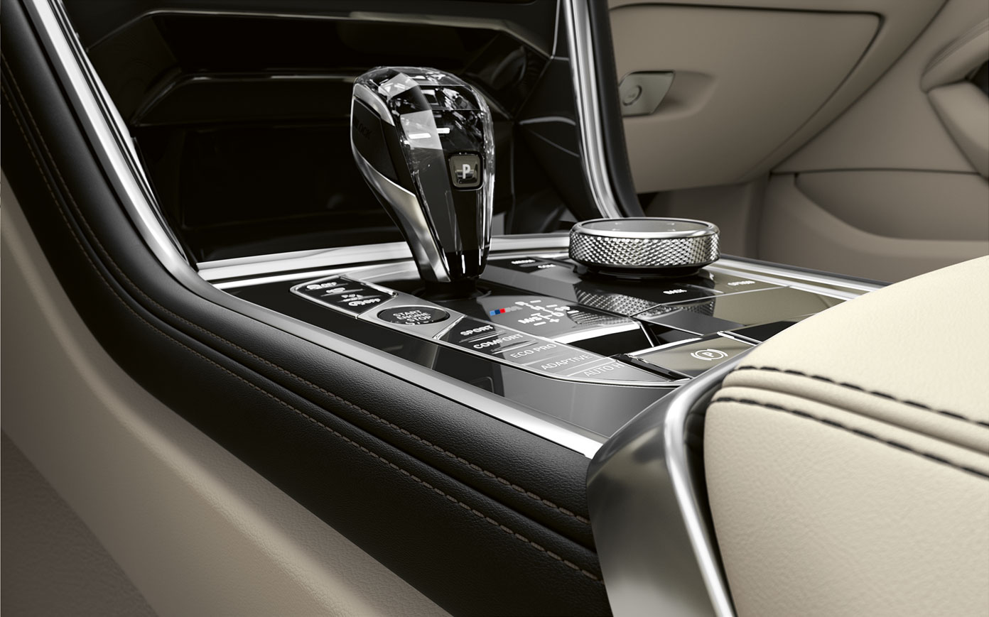 BMW Serie 8 Coupé, consola central. Acercamiento de la consola central del BMW Serie 8 Coupé.