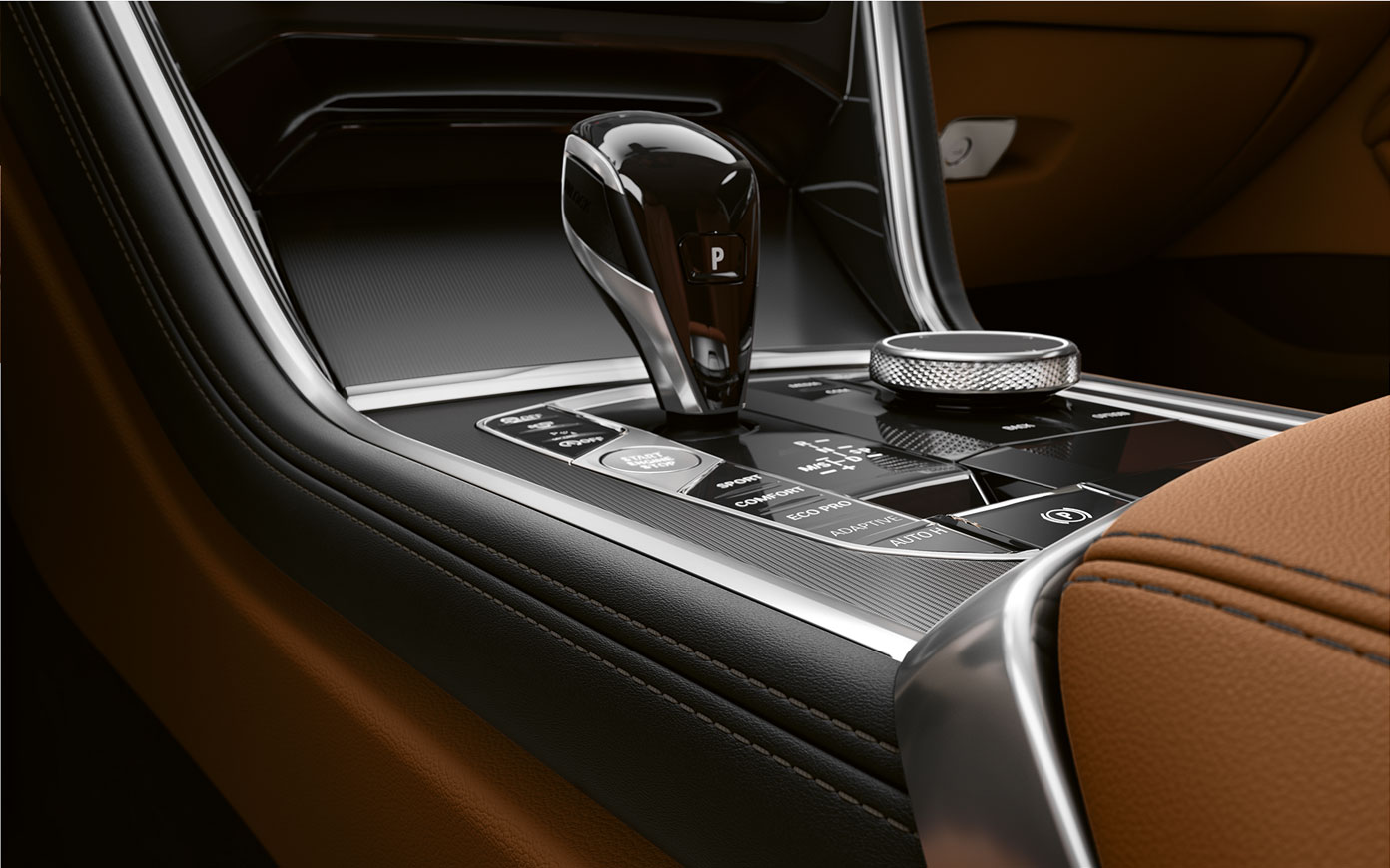 BMW Serie 8 Coupé, consola central. Acercamiento de la consola central del BMW Serie 8 Coupé.