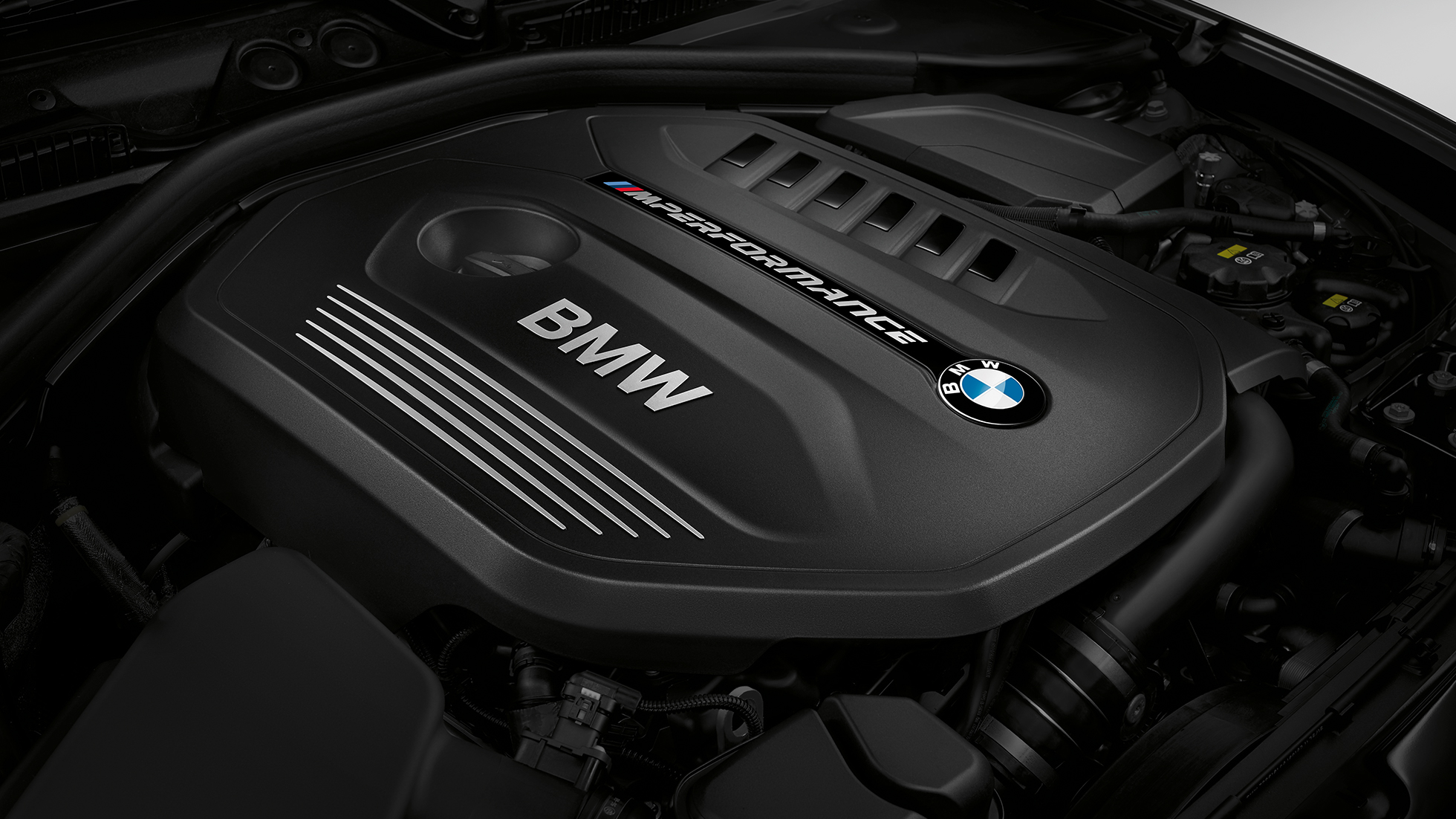 Motor de gasolina M TwinPower Turbo de 6 cilindros del BMW M240i Coupé Motor de gasolina M TwinPower Turbo de 6 cilindros del BMW M240i Coupé F22 2017 Sunset Orange metálico