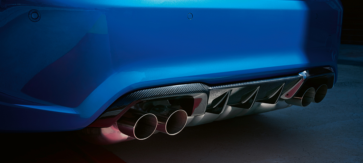 Difusor trasero del BMW M2 CS Difusor trasero del BMW M2 CS F87 Misano Blue metálico, vista a detalle