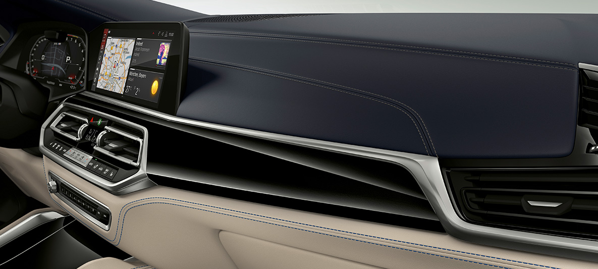 Interior del BMW X6 M Individual SUV 2020 Interior del BMW X6 M SUV 2020 Individual, franjas en Negro acabado piano