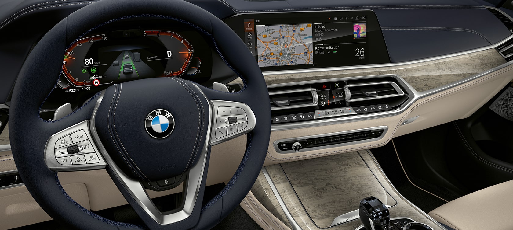 El BMW X7 M, innovaciones El BMW X7 M, cabina con enfoque en el conjunto de instrumentos y en el panel del conductor, G07