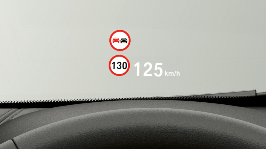 BMW X1, Head-up Display. Interior del BMW X1, vista de BMW Head-up Display.