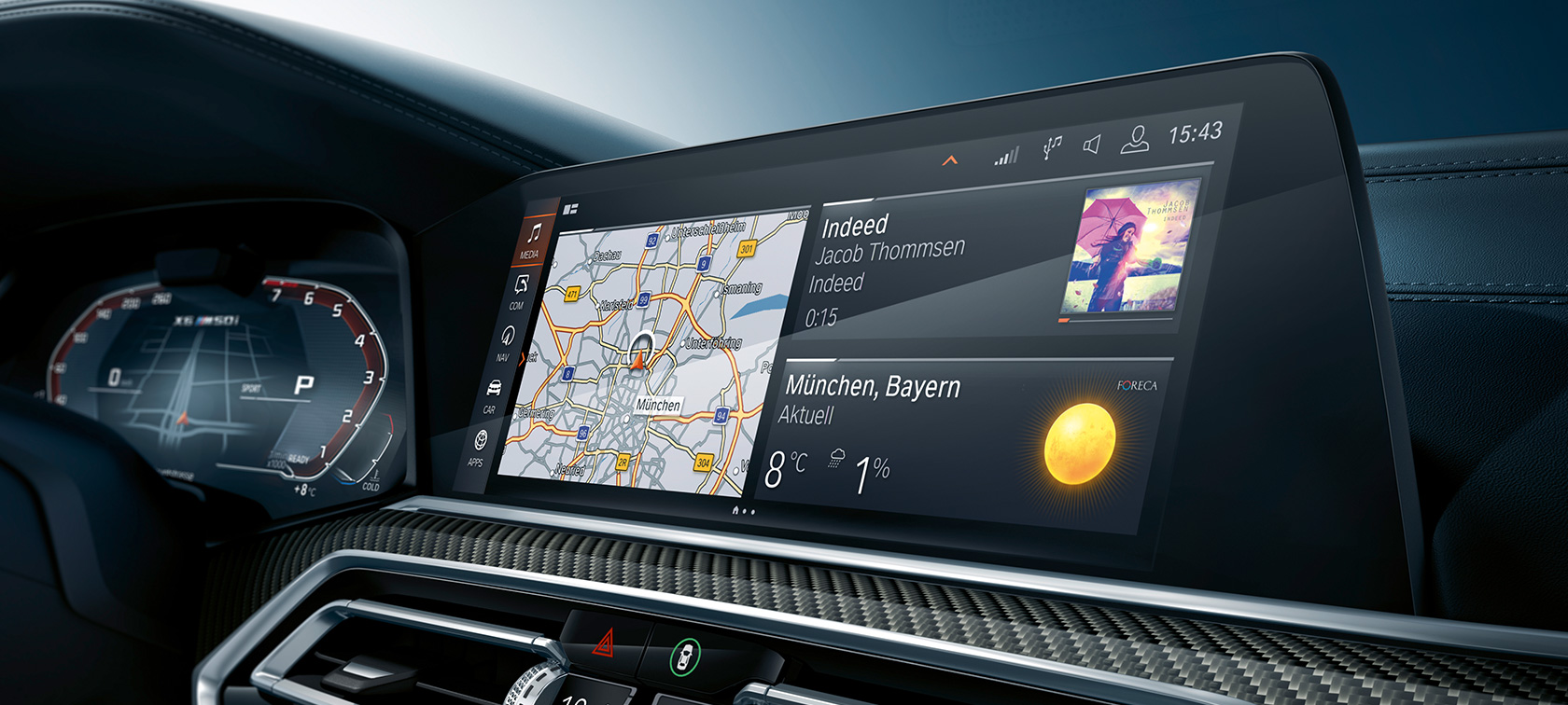 Cabina con vista de la Head-Up Display. Cabina del BMW X6 con vista de la Head-Up Display.