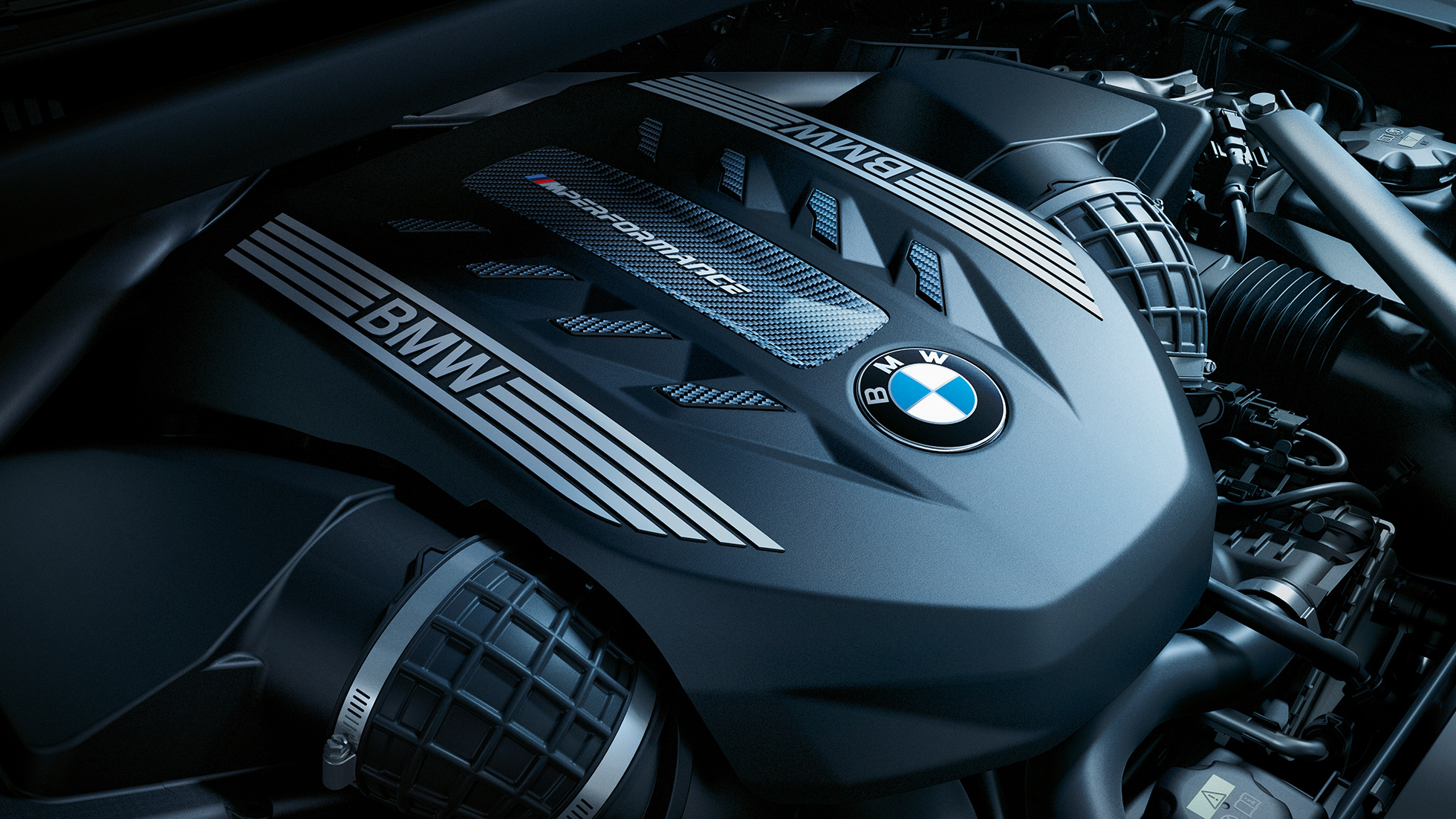 Motor del BMW X6. Vista de cerca del motor del BMW X6.
